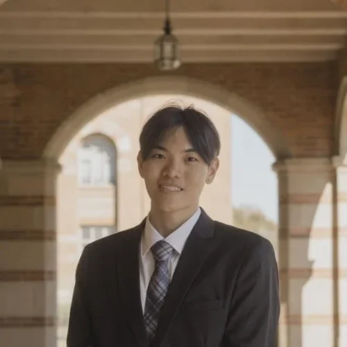 Headshot of Seryn Ma